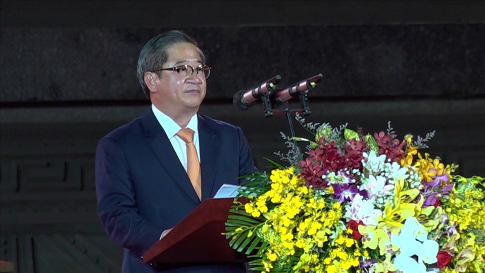 Chủ tịch UBND thành phố Cần Thơ Trần Việt Trường phát biểu tại buổi lễ.