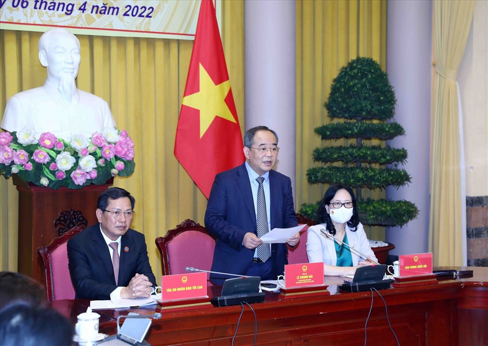 Chủ nhiệm Văn phòng Chủ tịch nước Lê Khánh Hải chủ trì buổi họp báo.