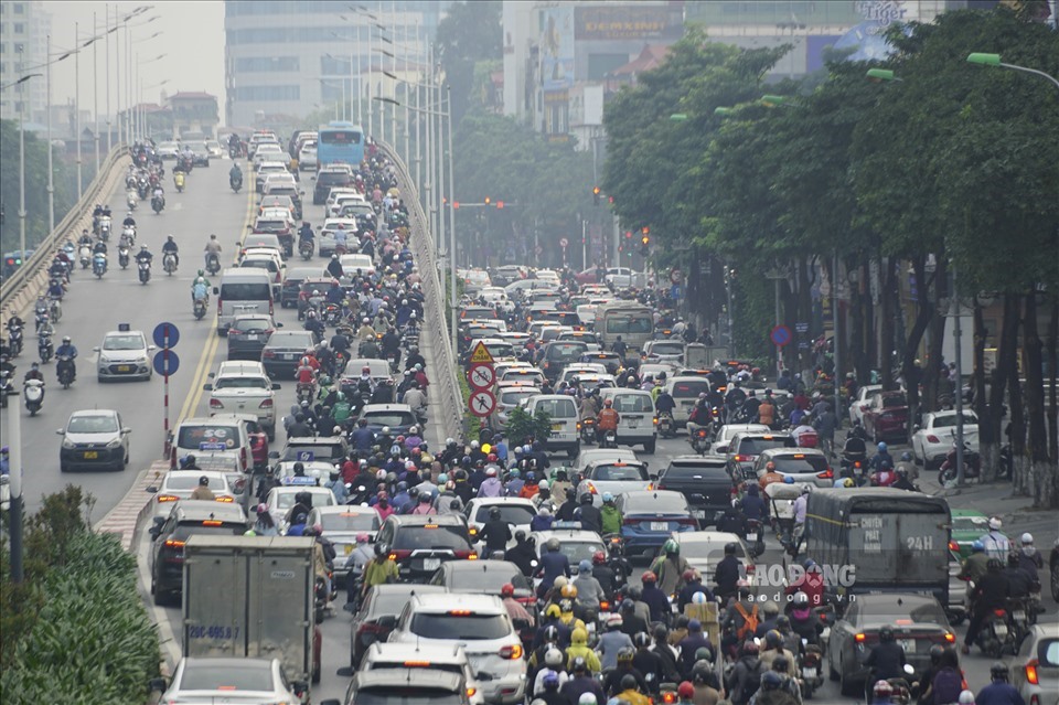 Hà Nội nghiên cứu cấm xe máy tại các quận từ năm 2030.