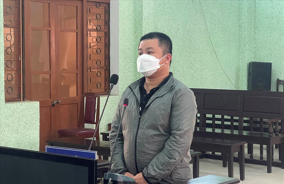 Bị cáo Nguyễn Hoàng Khanh tại phiên tòa.