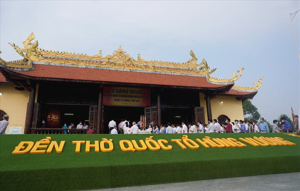 Năm 2004, đền thờ Quốc Tổ Hùng Vương được UBND tỉnh Kiên Giang xếp hạng di tích lịch sử - văn hóa cấp tỉnh. Năm 2016, tỉnh đã trùng tu, tôn tạo xây dựng, mở rộng di tích, khánh thành đúng dịp Giỗ Tổ Hùng Vương. Kinh phí xây dựng gần 57 tỉ đồng từ nguồn đóng góp của các doanh nghiệp và các nhà hảo tâm.