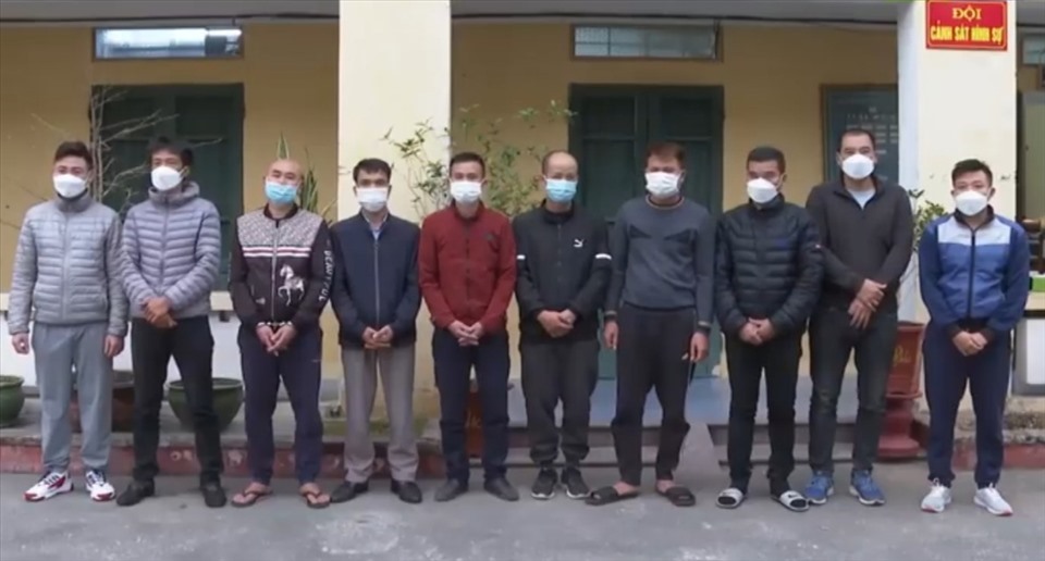 Trước đó, như Lao Động đã thông tin, hồi cuối năm 2021 đầu năm 2022, lãnh đạo Cơ quan CSĐT Công an tỉnh Thái Bình cũng đã trực tiếp chỉ đạo Công an TP.Thái Bình triệt xóa một đường dây cá độ liên tỉnh cực lớn khác, khởi tố bị can, bắt giam 12 đối tượng. Ảnh: CACC