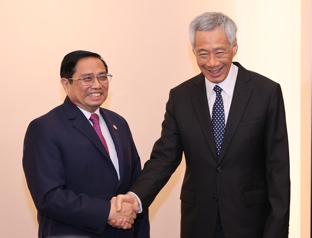 Thủ tướng Phạm Minh Chính và Thủ tướng Singapore Lý Hiển Long. Ảnh: VGP