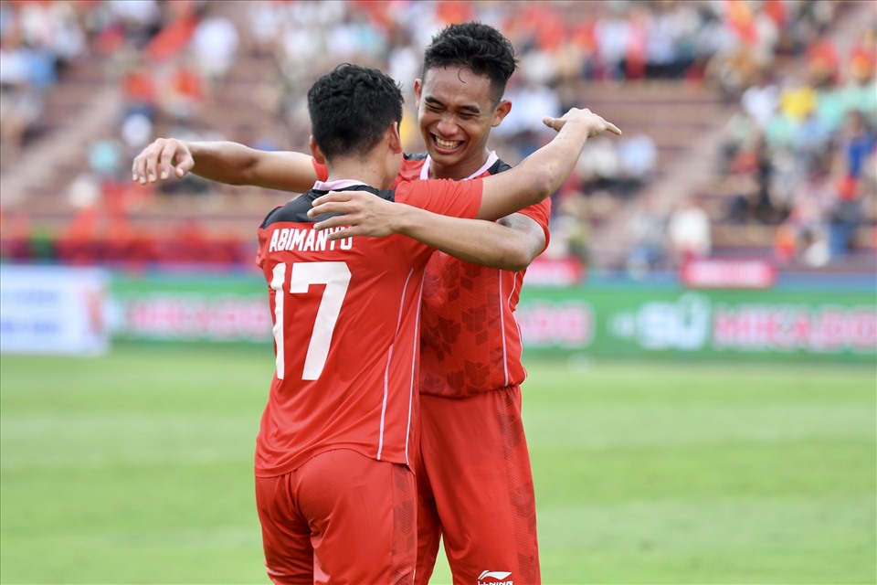 U23 Indonesia sẽ quyết đấu U23 Myanmar ở lượt trận cuối để giành quyền vào bán kết SEA Games 31. Ảnh: Minh Hiếu