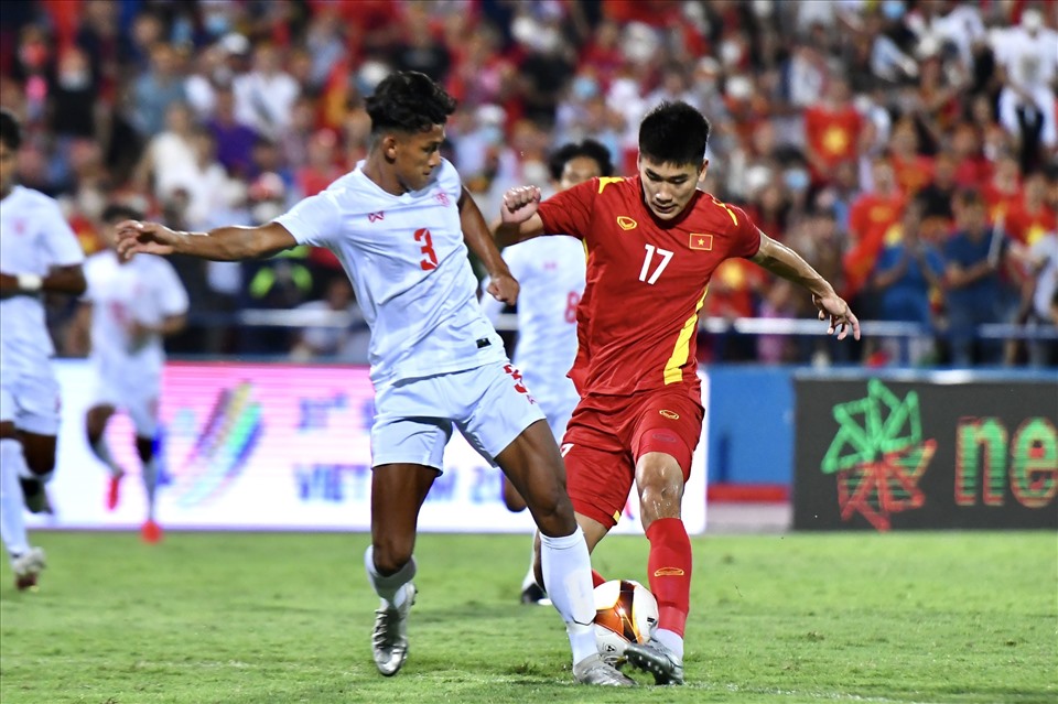 U23 Myanmar chứng tỏ họ đã nghiên cứu kỹ U23 Việt Nam. Bằng chứng là họ đã chặn đứng hầu hết các pha lên bóng của U23 Việt Nam.
