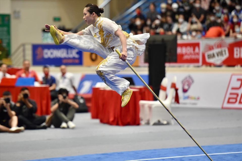Dương Thúy Vi giành huy chương vàng thứ 2 tại SEA Games 31. Ảnh: Minh Hiếu