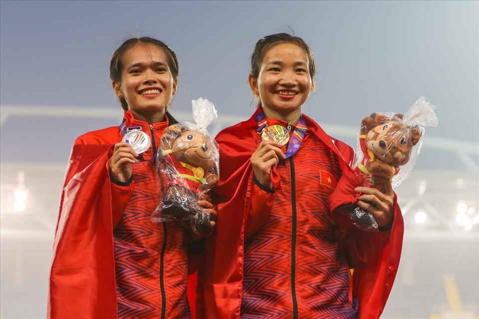 Chung cuộc, trong ngày 14.5, đoàn điền kinh Việt Nam giành 4 huy chương vàng. Ngày mai (15.5), các môn thi đấu tiếp theo tại môn điền kinh tiếp tục được kỳ vọng sẽ giúp đoàn thể thao Việt Nam có thêm nhiều huy chương vàng để giữ vững vị trí số 1 trên bảng tổng sắp huy chương SEA Games 31.