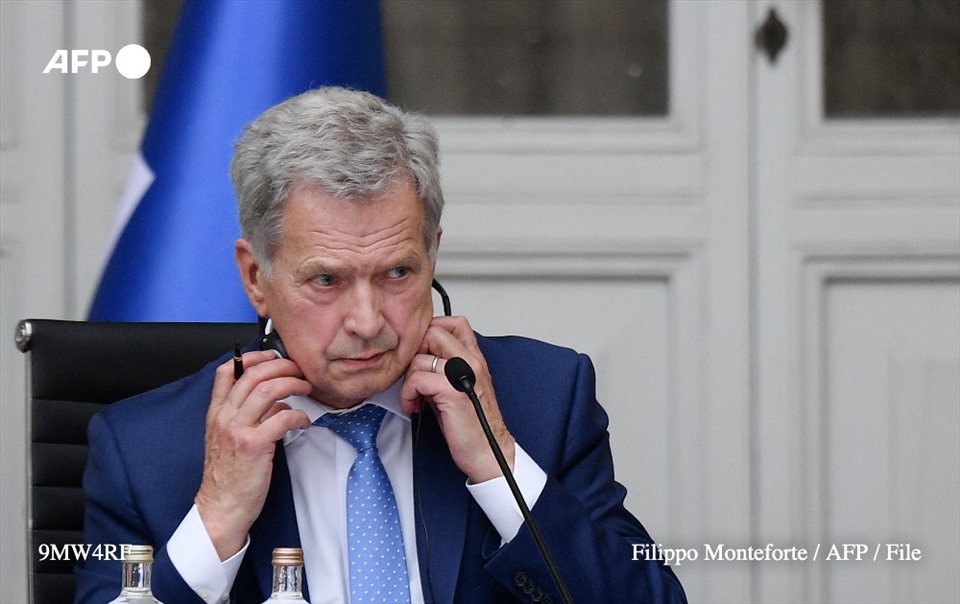 Tổng thống Phần Lan Sauli Niinisto điện đàm với Tổng thống Nga Vladimir Putin ngày 14.5.2022. Ảnh: AFP