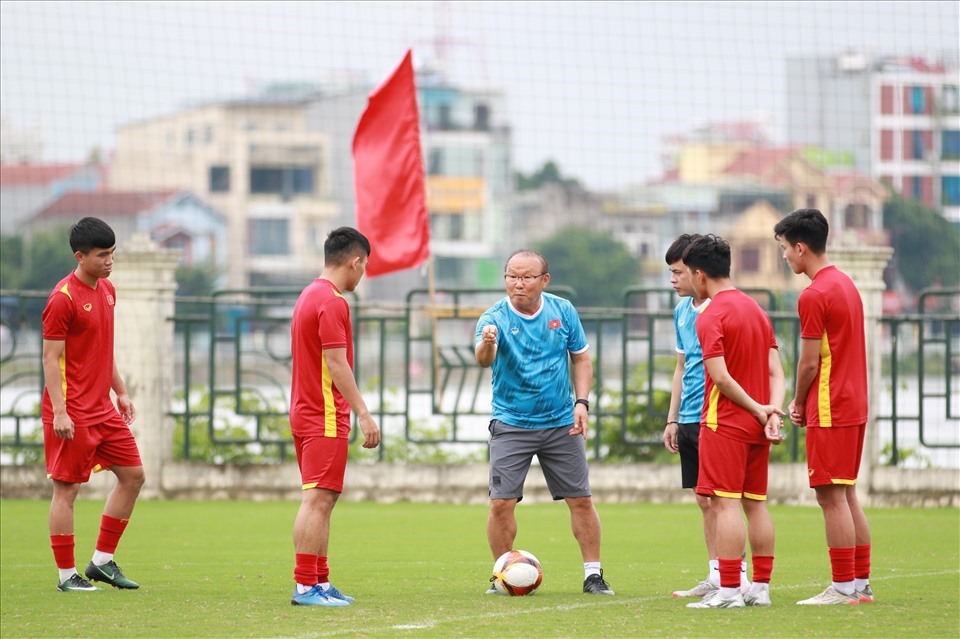 Huấn luyện viên Park Hang-seo sẽ phải tính toán đối thủ tiếp theo cho tuyển Việt Nam. Ảnh: Minh Đức