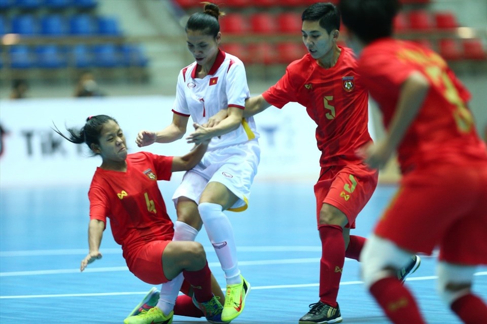 Tuyển nữ Futsal Việt Nam khởi đầu suôn sẻ tại SEA Games 31. Ảnh: VFF.