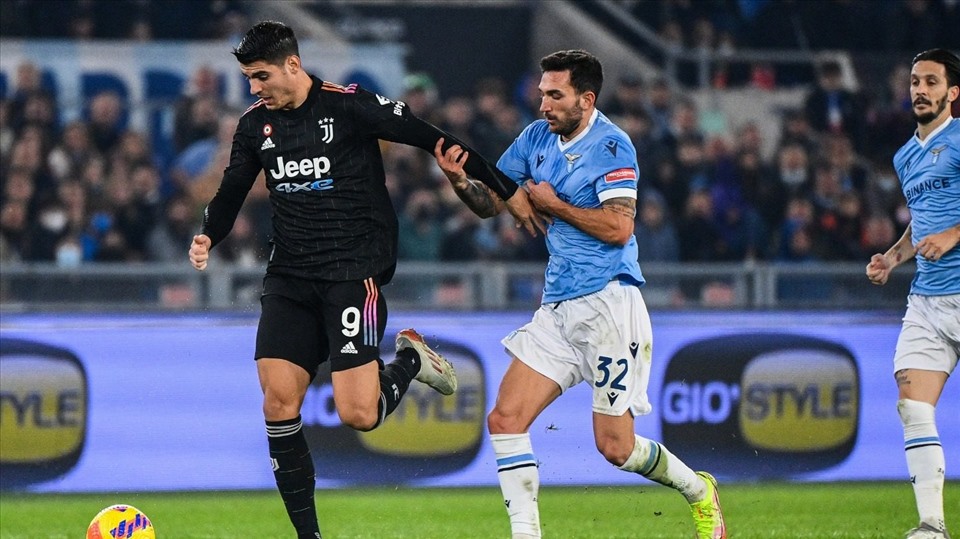 Juventus thất bại cay đắng ở Chung kết Coppa Italia. Ảnh: SportsAdda