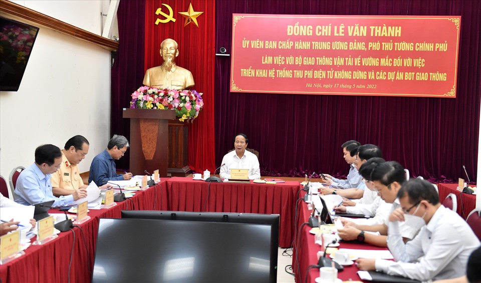Phó Thủ tướng Chính phủ Lê Văn Thành làm việc với Bộ Giao thông vận tải. Ảnh: Đức Tuân
