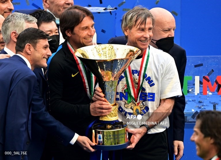 Conte cùng Inter Milan chấm dứt 9 năm thống trị Seri A của Juventus.  Ảnh: AFP