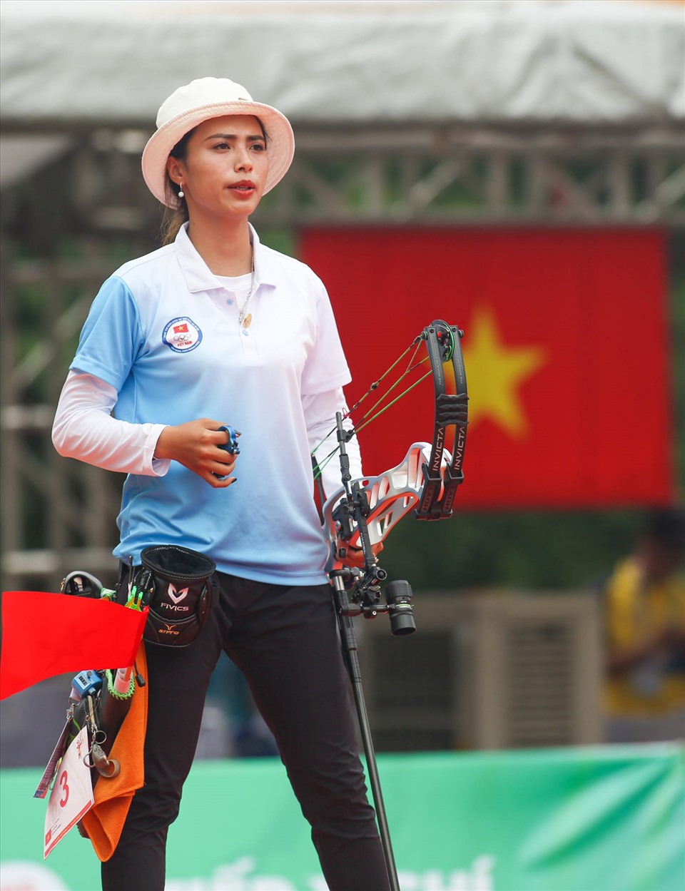 Bắn cung Việt Nam vẫn còn niềm hy vọng huy chương vàng cuối cùng của Lê Phương Thảo ở nội dung Cung 3 dây cá nhân nữ. Phương Thảo sẽ thi đấu trận chung kết vào chiều nay.