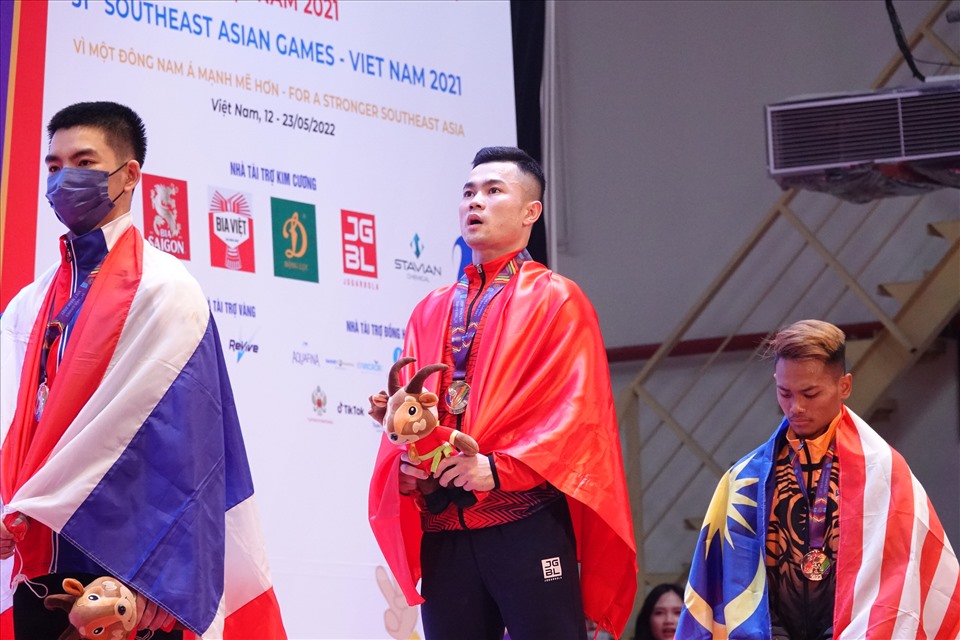 Chung cuộc, Lại Gia Thành đoạt huy chương vàng với tổng cử 268kg, xếp sau anh là Uan Thada của Thái Lan (256kg) và Aniq Mohamad của Malaysia (252kg).