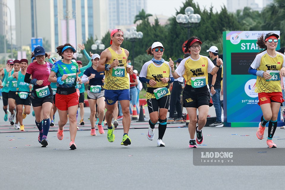 Tham gia giải chạy đồng hành cùng SEA Games lần này là 200 VĐV xuất sắc từ các giải marathon phong trào uy tín như Hanoi Marathon, Salonpas HCMC Marathon 2022, Tiền Phong Marathon 2021…