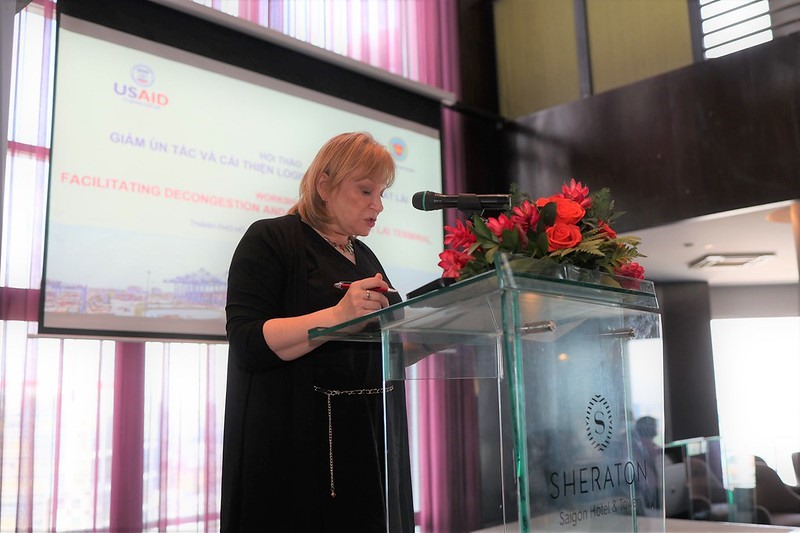 Giám đốc USAID Việt Nam Ann Marie Yatishock phát biểu tại hội thảo. Ảnh: USAID