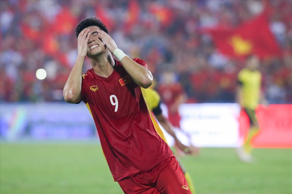 Chân sút của câu lạc bộ Bình Dương tiếc nuối sau khi bỏ lỡ cơ hội tốt để ghi bàn cho U23 Việt Nam.
