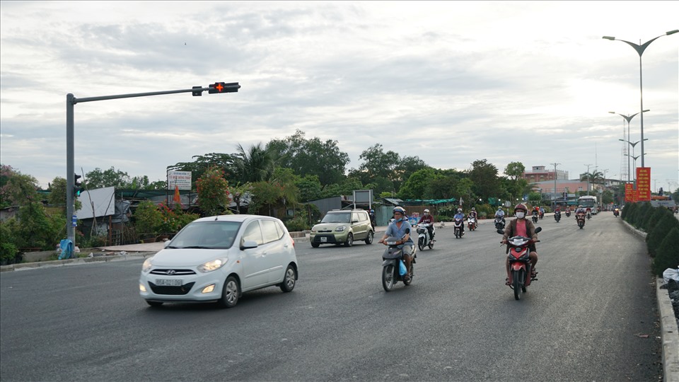 Theo thiết kế kỹ thuật, công trình giữ nguyên quy mô, tiêu chuẩn tuyến hiện hữu. Chỉ tiến hành nâng cao độ mặt đường, hệ thống thoát nước và các công trình hạ tầng liên quan để cải thiện tình hình ngập úng, đảm bảo giao thông trên tuyến.