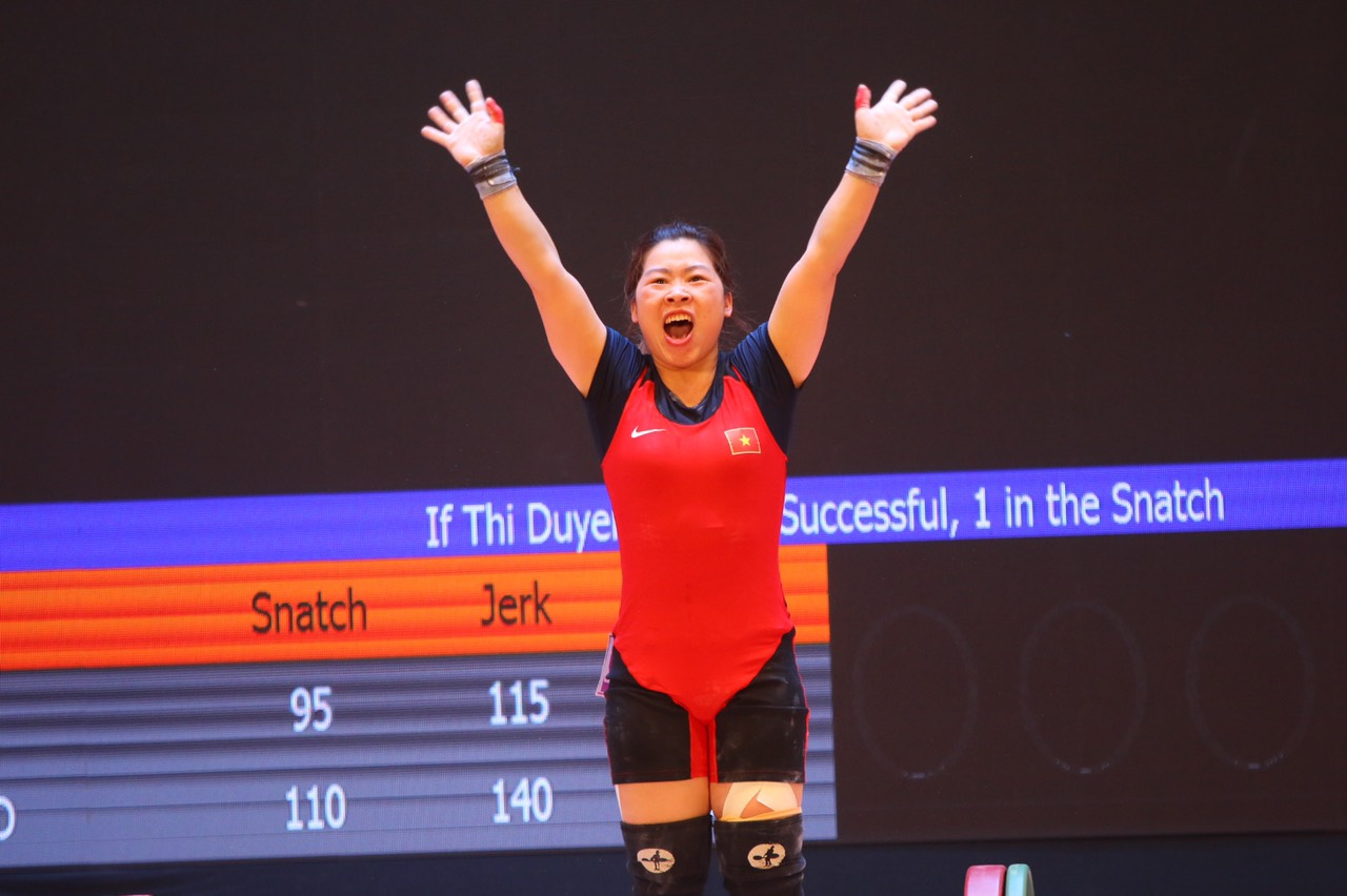 Hoàng Thị Duyên phá kỷ lục SEA Games, giành huy chương vàng môn cử tạ. Ảnh: Thanh Vũ