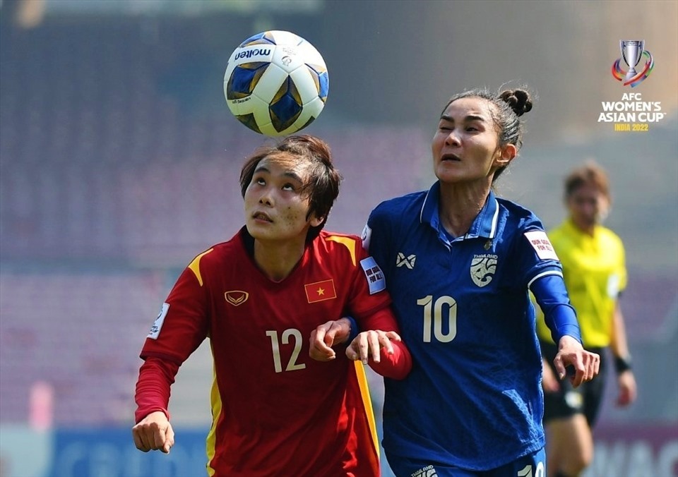 Ở Cúp bóng đá nữ Châu Á 2022 tại Ấn Độ đầu năm nay, tuyển nữ Việt Nam đã thắng Thái Lan 2-0 ở trận play-off. Ảnh: AFC