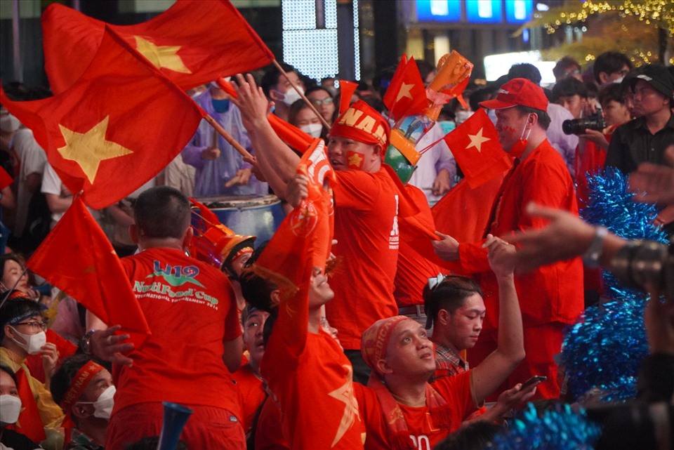 Người hâm mộ hy vọng đêm nay U23 Việt Nam sẽ bảo vệ thành công huy chương vàng SEA Games