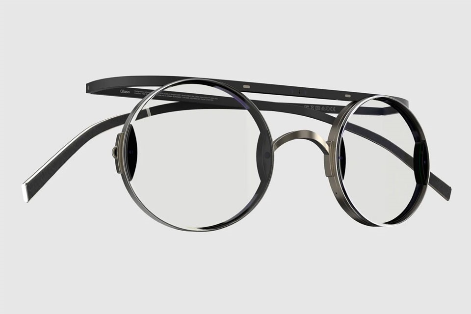 Mẫu phát triển kính thực tế ảo tăng cường Apple glasses của nhà thiết kế Antonio De Rosa