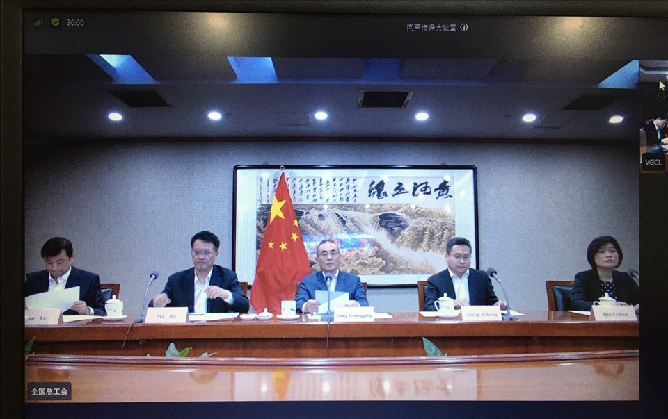 Lãnh đạo Tổng công hội Trung Quốc tại Hội đàm trực tuyến. Ảnh: Kiều Vũ