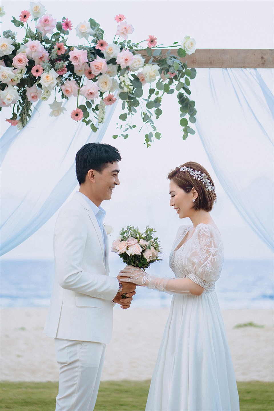 Nam diễn viên Khương Ngọc bí mật làm đám cưới với bạn gái tại Nha Trang. Ảnh: NVCC