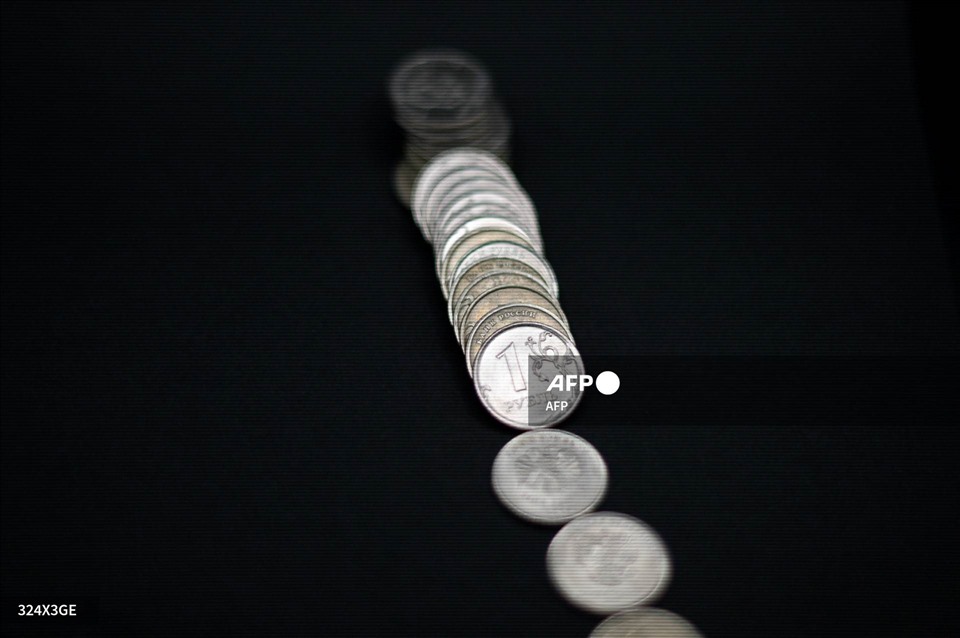 Đồng rúp của Nga trong hình minh họa chụp ngày 11.3.2022. Ảnh: AFP