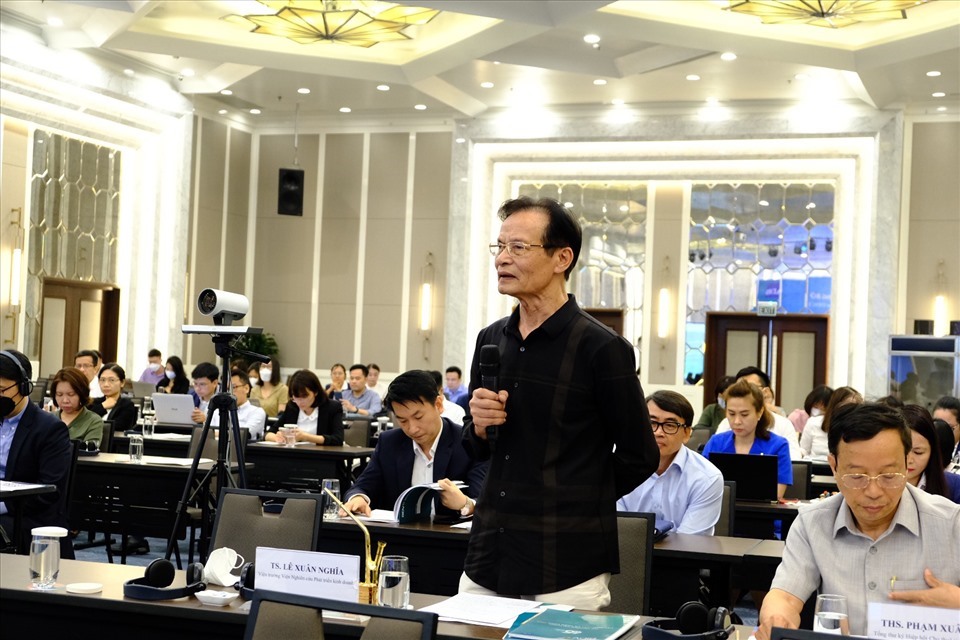 TS Lê Xuân Nghĩa - chuyên gia kinh tế phát biểu về vấn đề trái phiếu doanh nghiệp ở Việt Nam.