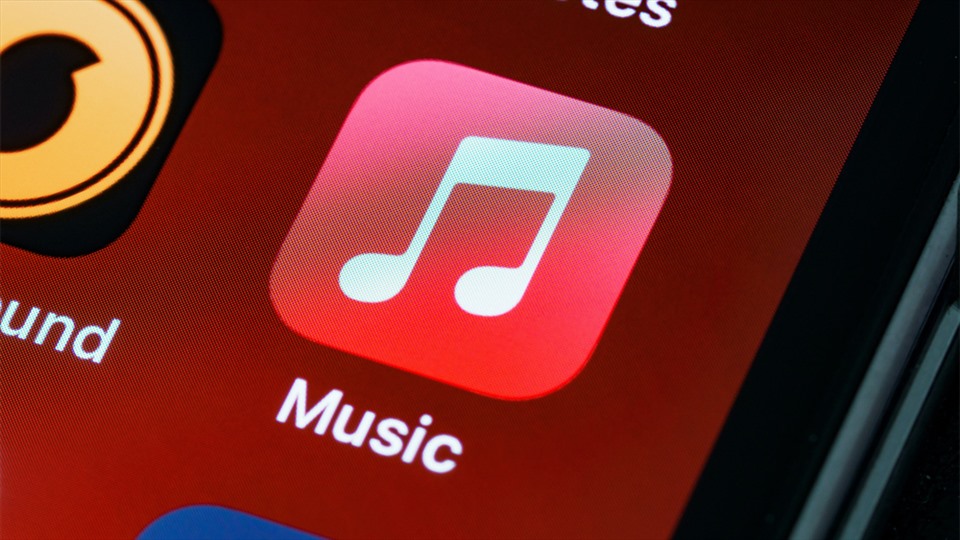 Bật nhạc ở chế độ hi -fi trên Apple Music sẽ mang đến trải nghiệm nghe nhạc tốt hơn