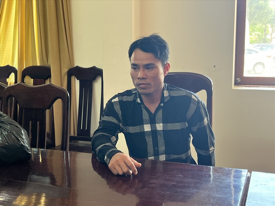 Đối tượng Hải khai nhận toàn bộ hành vi phạm tội của mình tại Cơ quan CSĐT, Công an tỉnh Phú Yên.