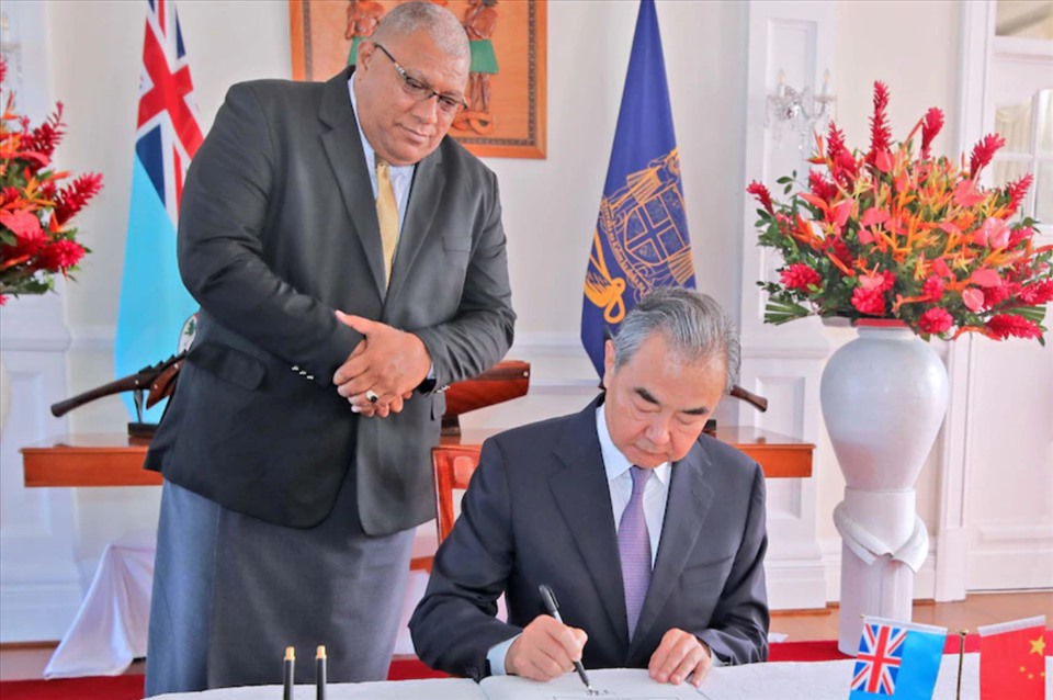Fiji ký riêng với Trung Quốc. Ảnh: Văn phòng Chính phủ Fiji