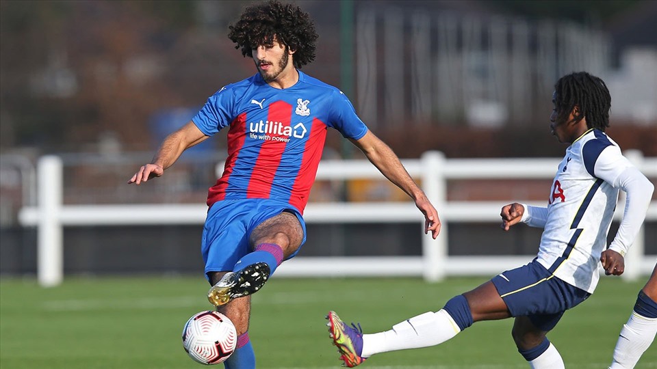 Cardo Siddick (U23 Iraq): Trung vệ 20 tuổi này đang khoác áo đội U23 Crystal Palace tại Anh và có tương lai rất tươi sáng. Anh được kỳ vọng sẽ làm điểm tựa giúp U23 Iraq trở lại đăng quang ở sân chơi U23 Châu Á sau lần đầu năm 2014.