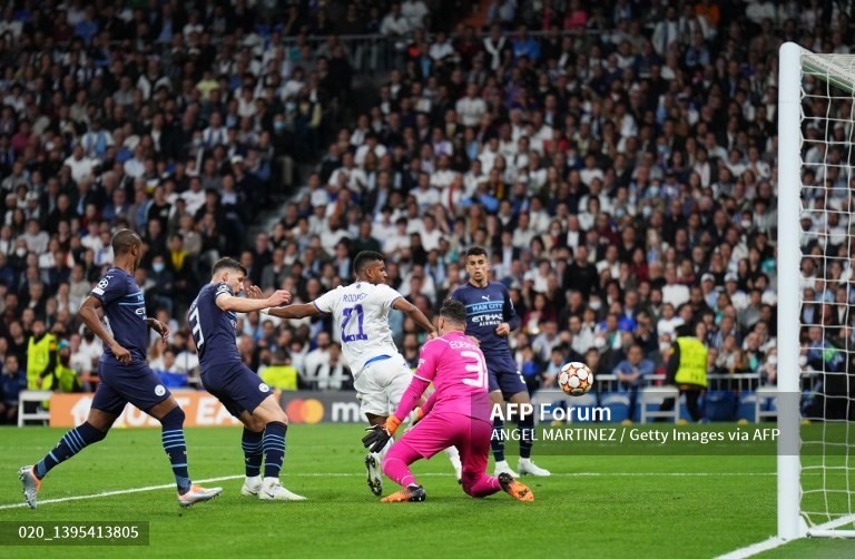 Nhưng 2 bàn thắng trong vòng hơn 1 phút của Rodrygo đã đưa Real Madrid “trở về từ cõi chết“... Ảnh: AFP