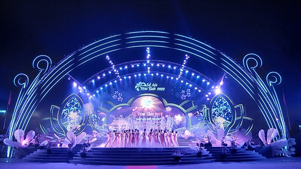 Lễ Hội Hoa Ban được Điện Biên tổ chức ngay khi Việt Nam mở cửa du lịch toàn diện vào tháng 3.2022.