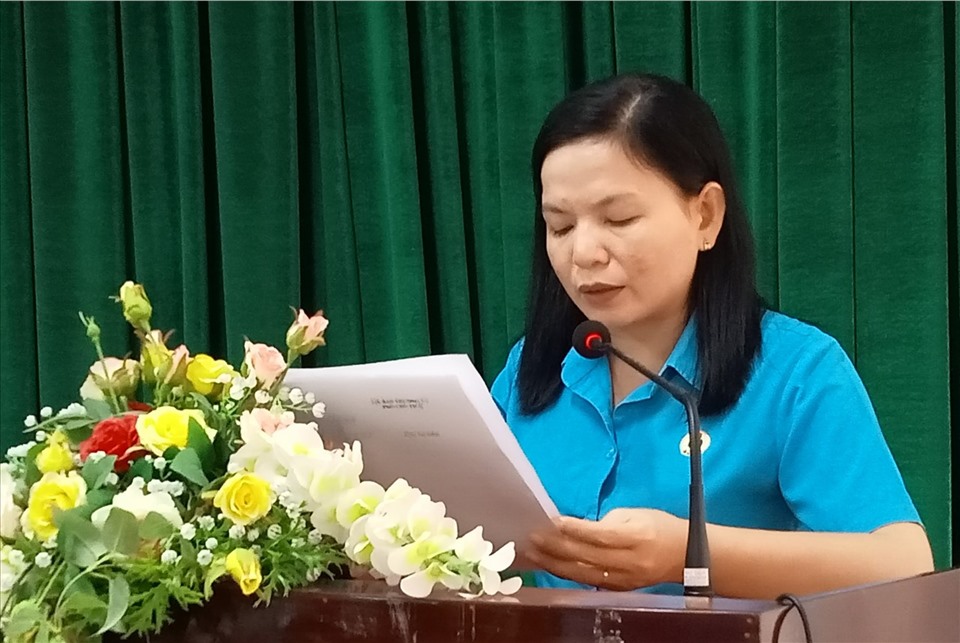 Phó Chủ tịch Thường trực LĐLĐ tỉnh An Giang Phan Thị Diễm điểm những kết quả hoạt động nổi bật của Công đoàn.