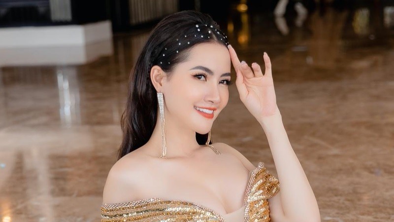 Hoa hậu Phan Thị Mơ vừa xuất hiện rạng rỡ tại buổi công bố chính thức cuộc thi Hoa hậu Du lịch Biển Việt Nam 2022. Cô đảm nhận vai trò giám khảo và đại sứ hình ảnh đồng hành tại sân chơi sắc đẹp cấp quốc gia này.