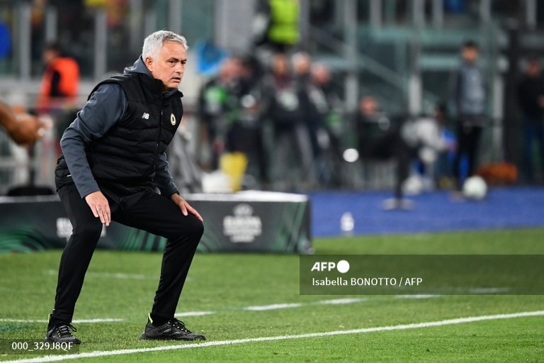 Mourinho đã lan tỏa khát khao chinh phục tới tập thể của AS Roma.  Ảnh: AFP
