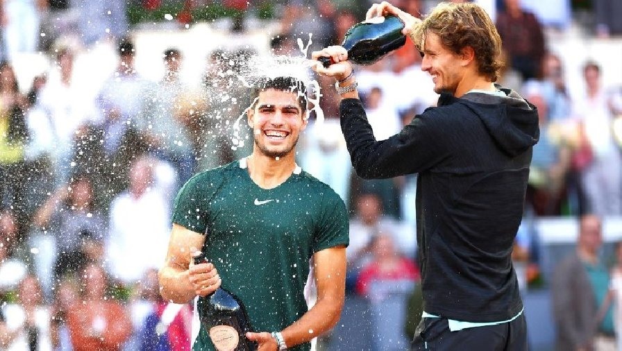 Tay vợt 19 tuổi nhận được những lời chúc mừng từ chính Alexander Zverev và nhiều tay vợt hàng đầu thế giới. Ảnh: ATP