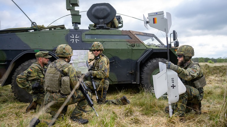 Germany spends 100 billion euros modernizing its military.  Photo: AFP