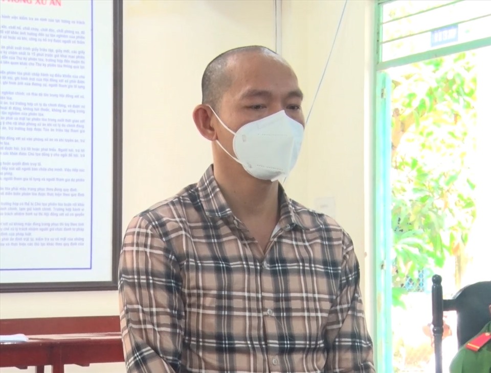 Bị cáo Dương Văn Cường tiếp tục lãnh án 3 năm tù về tội trộm cắp tài sản. Ảnh: NT