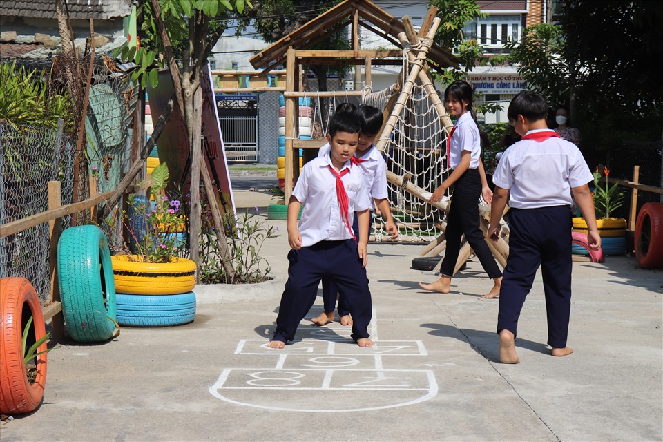 Khu vui chơi trẻ em tại phường Hoà Hiệp Bắc (quận Liên Chiểu, TP.Đà Nẵng) vừa được bàn giao cho địa phương là địa điểm vui chơi cho các em ngày Quốc tế thiếu nhi. Ảnh: Nguyễn Linh