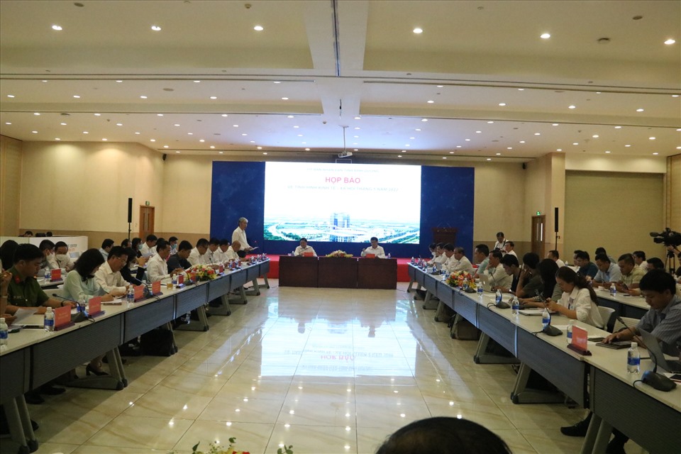 UBND tỉnh Bình Dương tổ chức họp báo thông tin kinh tế xã hội tháng 5.2022.