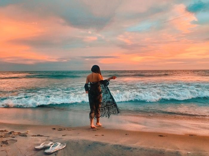 Bãi biển Hồ Tràm (dài 3km) được kênh truyền hình CNN Go (Mỹ) bình chọn là một trong những bãi biển hoang sơ, quyến rũ nhất thế giới. - Ảnh: Bazantravel