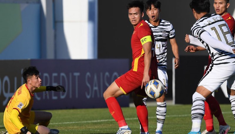 Sự chắc chắn của hàng thủ sẽ giúp U23 Việt Nam làm được bất ngờ trước U23 Saudi Arabia. Ảnh: VFF