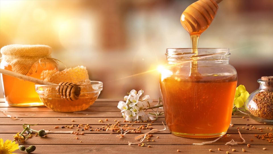 Mật ong cũng là một trong những nguyên liệu kết hợp với cam