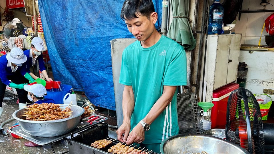 Người dân hy vọng vào một cuộc sống mới sau mùa dịch.