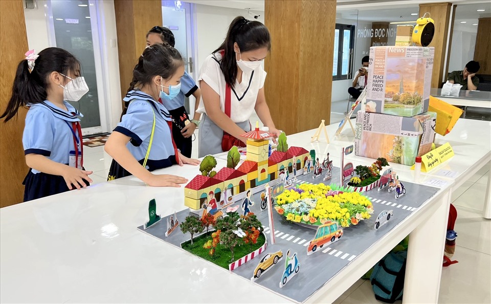 Các mô hình, sản phẩm sáng tạo tham gia Cuộc thi Sáng tạo Thanh thiếu niên, Nhi đồng TPHCM lần 17 năm 2022.